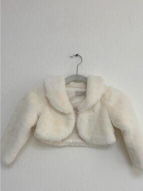 Girls' White Faux Fur Cape Jacket - Elegant Winter Coat